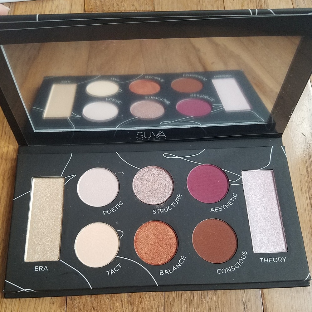 Suva Beauty protege palette